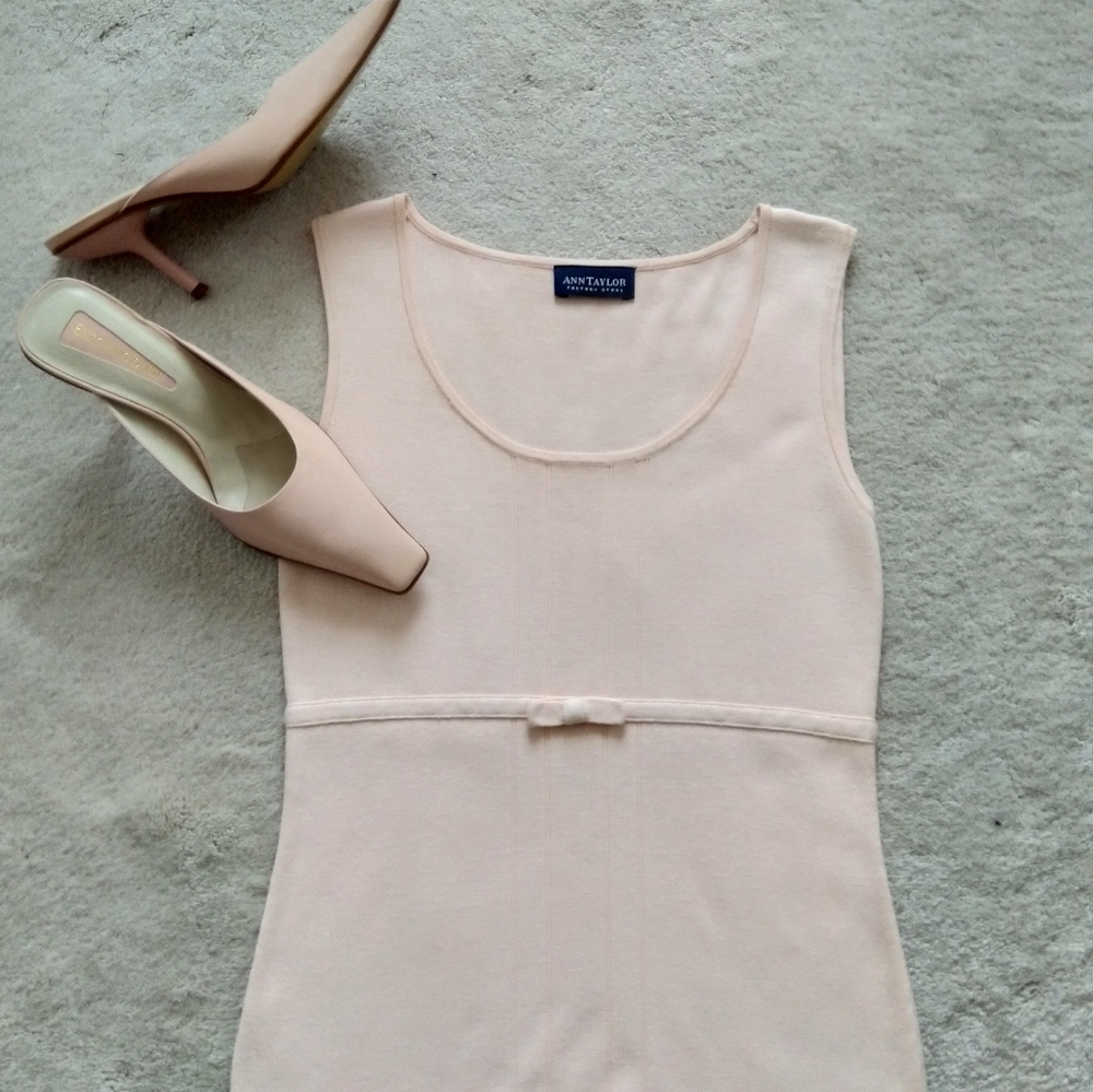 Blush knit top with bow